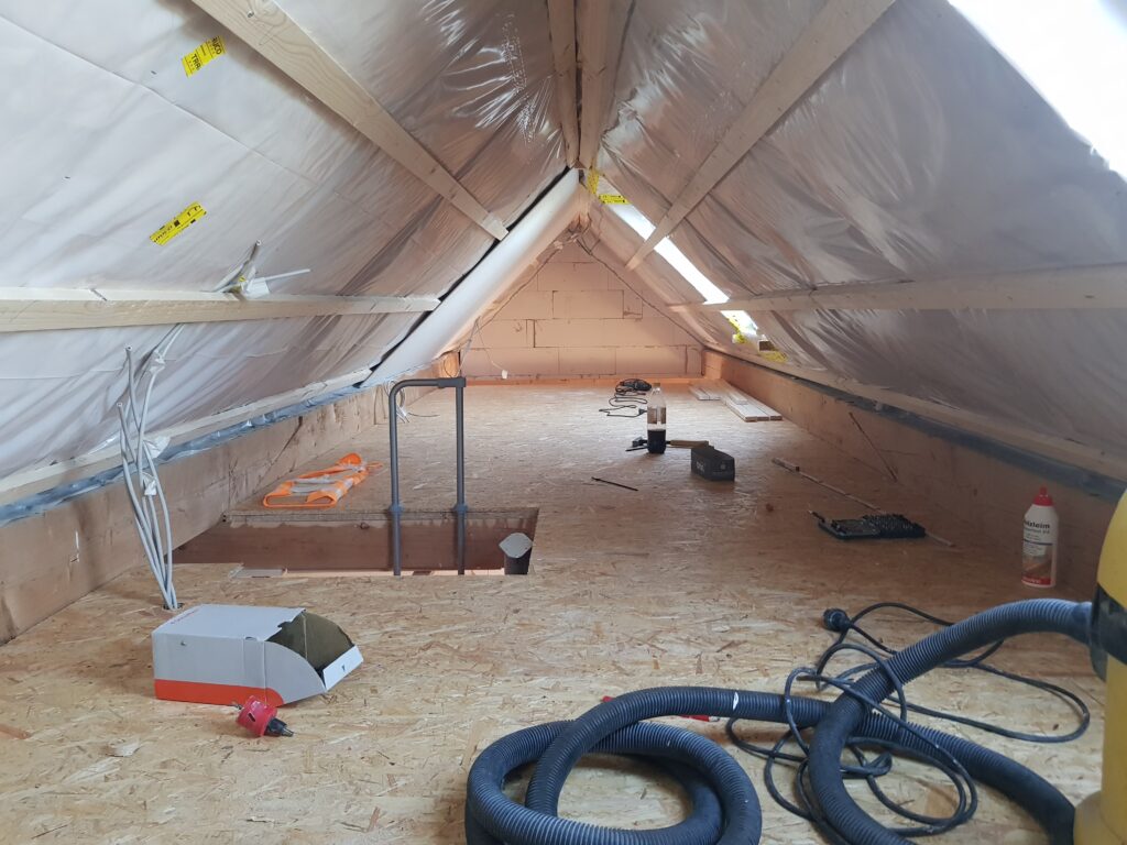 Eigenhandige verbouwing van vakantiewoning Canhusen in mei 2022